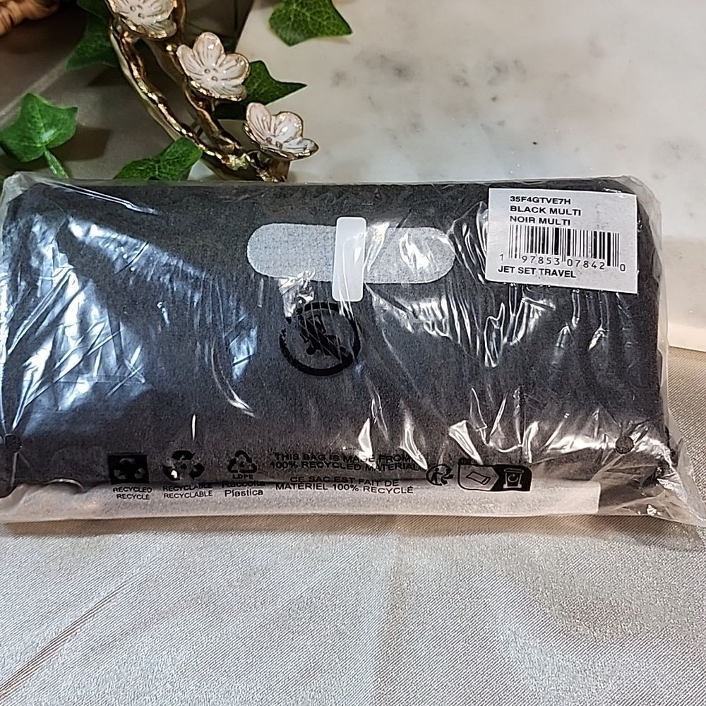 Michael Kors Black Wallet with Gold Accents - Picture 17 of 17